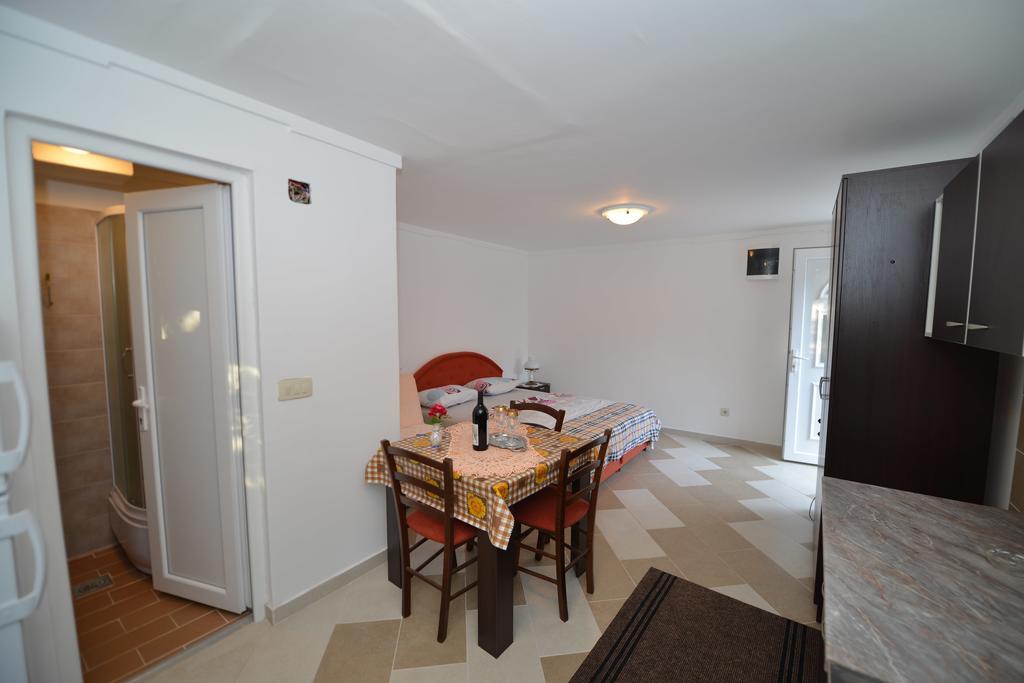 Simonovic Apartman *